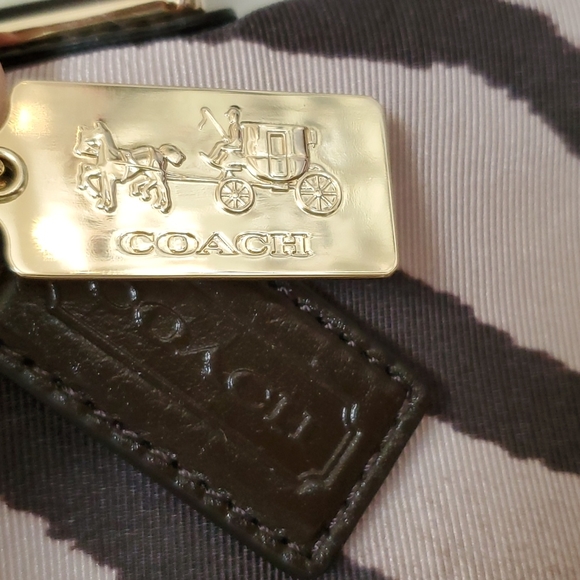 👛🛍 COACH Brown Zebra Handbag & Wristlet Wallet - Picture 17 of 17